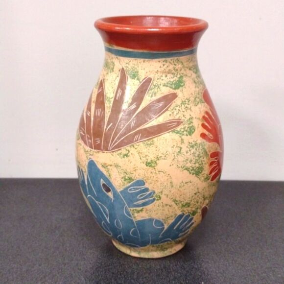 Vintage Costa Rican Hand Made & Painted Frog Motif Boho Vase Signed by Artist - Picture 2 of 9
